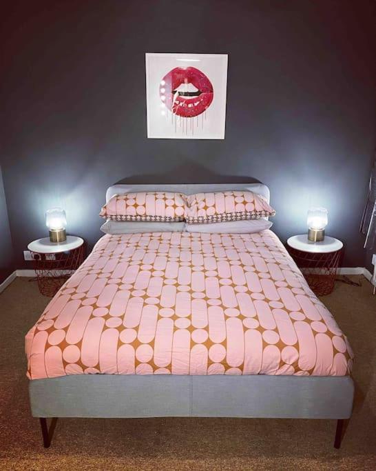 Chester/Handbridge Sleeps 9 + Netflix Hough Green Bagian luar foto